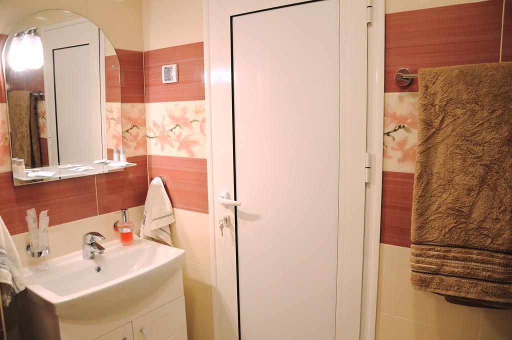 Derelli Elegance Apartment Sofia Room photo